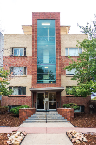 935 Logan St.